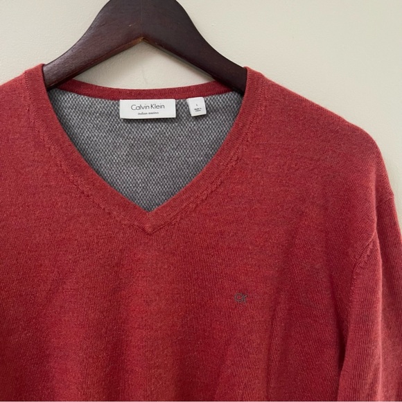 Men’s Calvin Klein Merino Wool Sweater - Picture 2 of 10